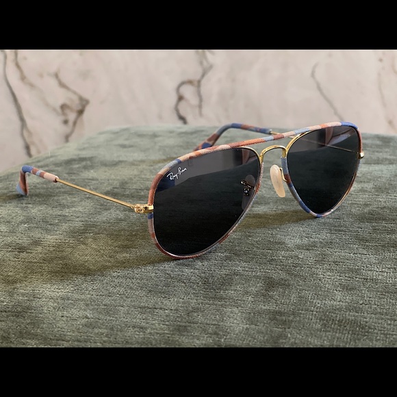 Ray Ban Aviator Sunglasses.